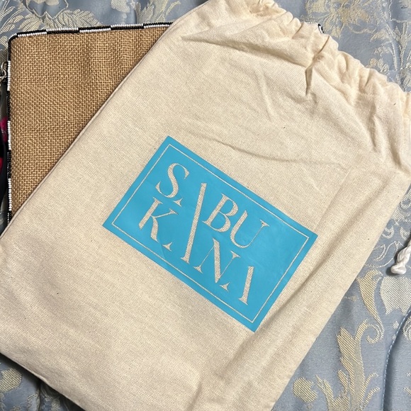 Skull beaded wristlet / crossbody bag - Picture 7 of 8